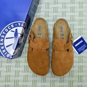 🎁Women's Birkenstock Boston Clogs - Mink Suede, Narrow Fit